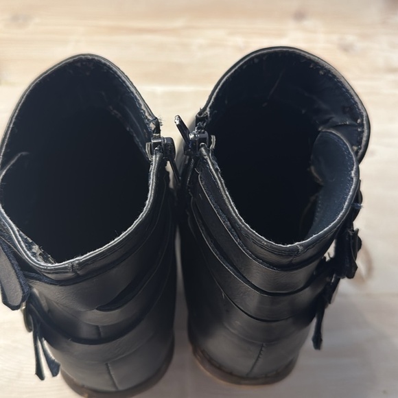 Journey Collection Navy Booties - Picture 9 of 11